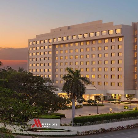 Surat Marriott Hotel Exterior foto