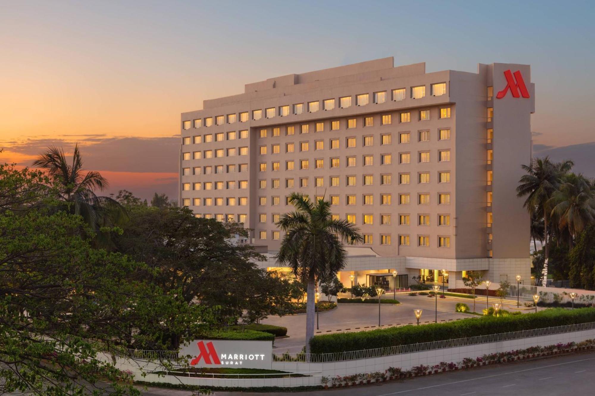 Surat Marriott Hotel Exterior foto