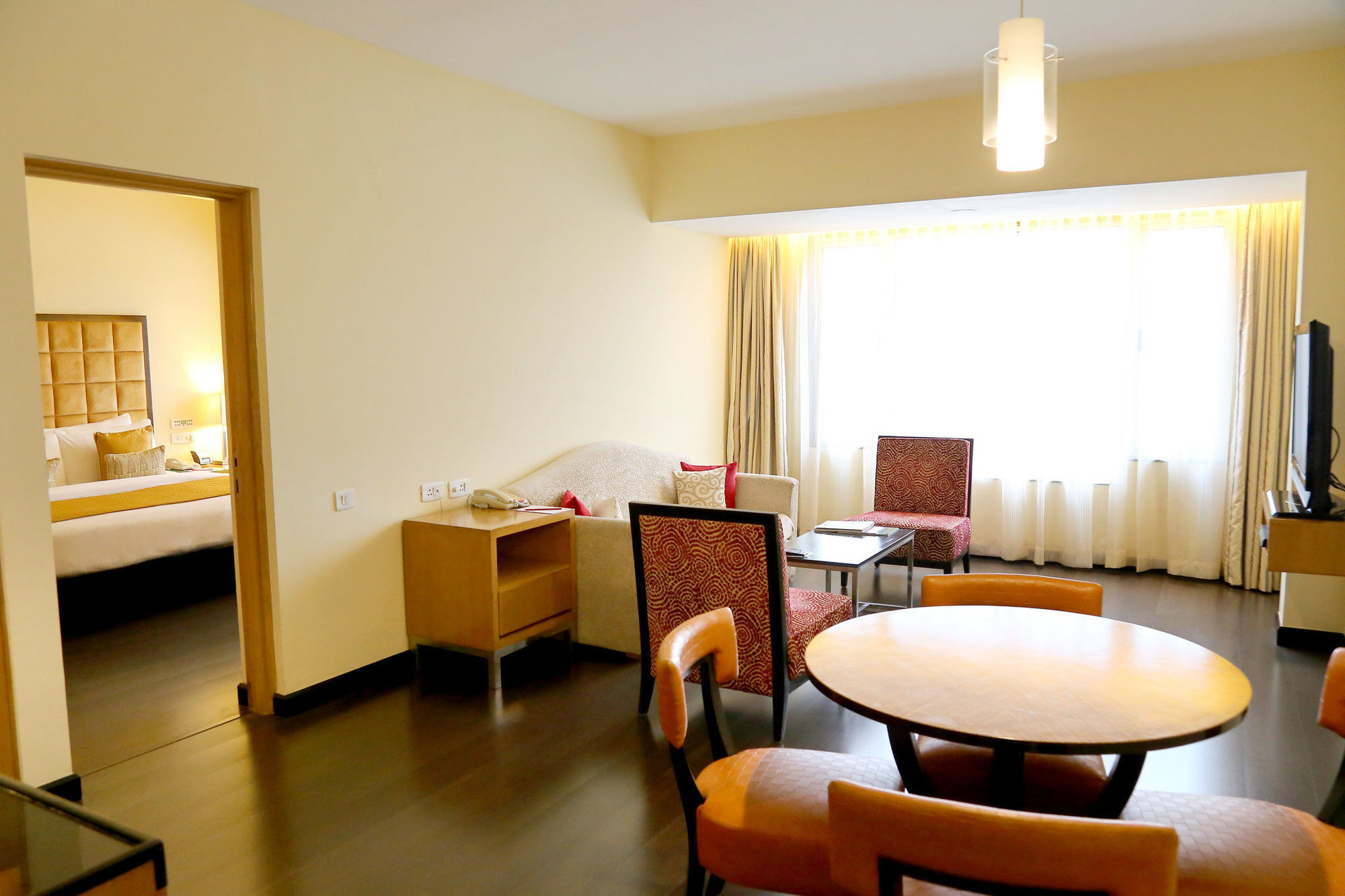 Surat Marriott Hotel Exterior foto