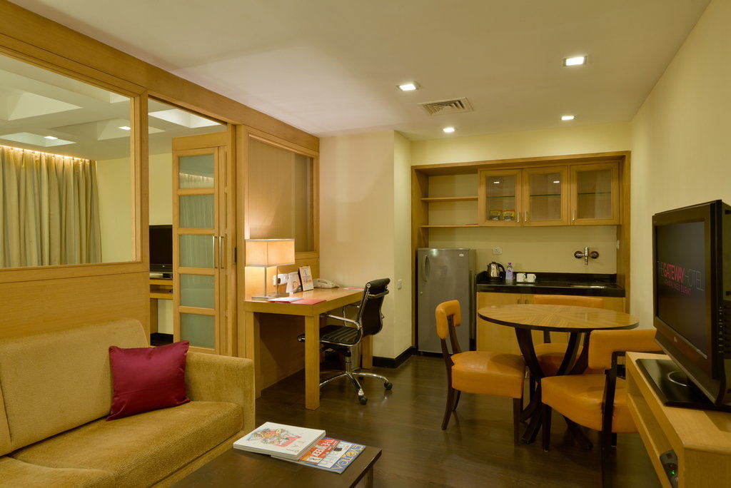 Surat Marriott Hotel Exterior foto