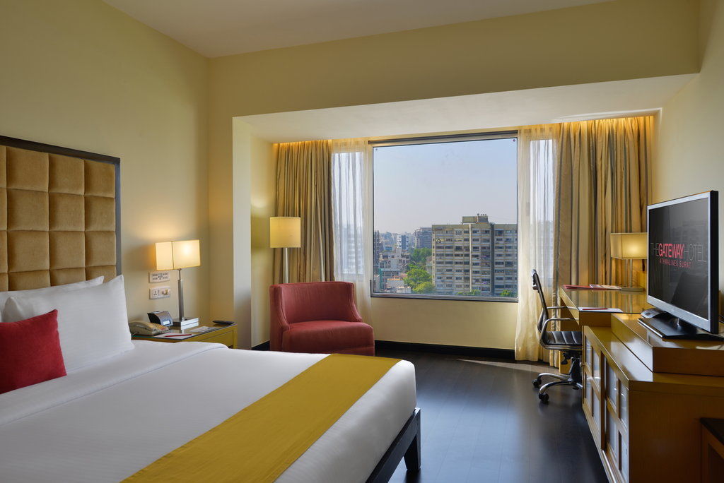 Surat Marriott Hotel Exterior foto