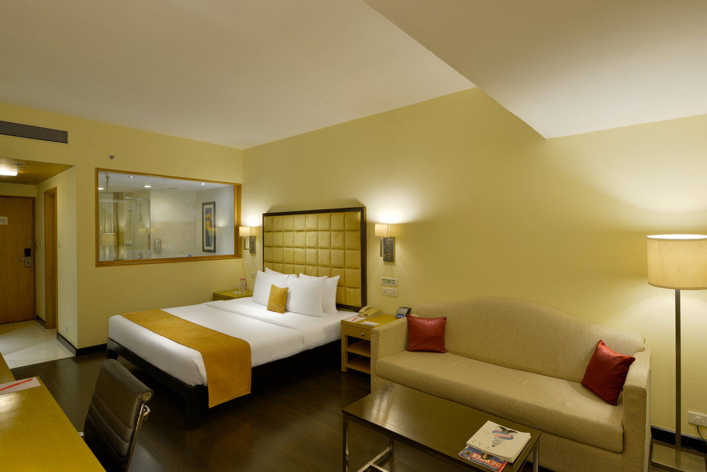 Surat Marriott Hotel Exterior foto